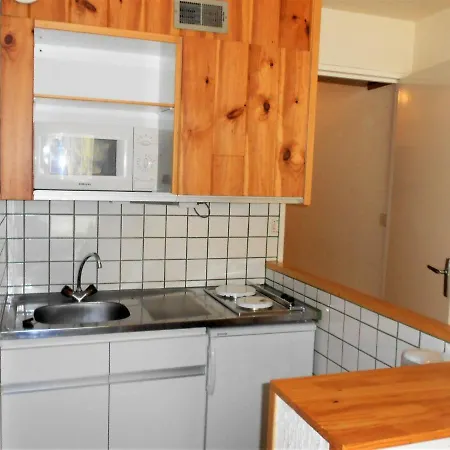 Studio Le Corbier, 1 pièce, 5 personnes - FR-1-267-122 Appartement *